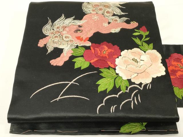 平和屋着物●アンティーク　大正ロマン　九寸名古屋帯　作家物　総手刺繍　草花　唐獅子　黒地　金糸　正絹　逸品　CABD4365dy