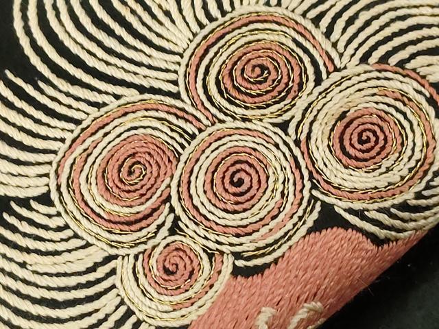 平和屋着物●アンティーク　大正ロマン　九寸名古屋帯　作家物　総手刺繍　草花　唐獅子　黒地　金糸　正絹　逸品　CABD4365dy