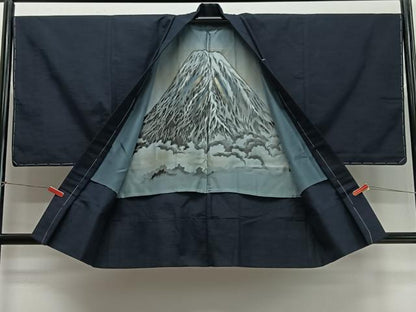 平和屋着物∞男性　羽織　紬地　鉄紺色　羽裏：横山大観　富士　正絹　逸品　未使用　CABD4410ua