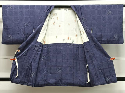 平和屋着物∞道行コート　地紋起こし　市松花文　正絹　逸品　CABD4414ua