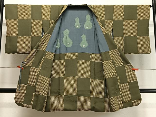 平和屋着物∞道行コート　市松模様　鬼しぼ縮緬　ロング丈　正絹　逸品　CABD4497ua