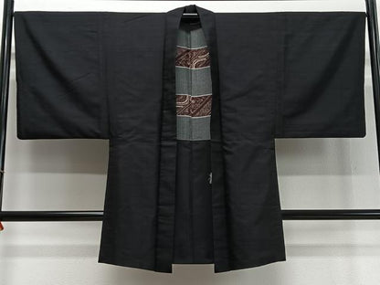 平和屋着物∞男性　長羽織　紬地　黒地　正絹　逸品　CABD4544ua