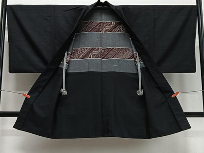 平和屋着物∞男性　長羽織　紬地　黒地　正絹　逸品　CABD4544ua