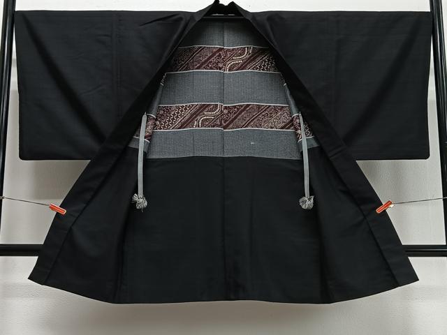 平和屋着物∞男性　長羽織　紬地　黒地　正絹　逸品　CABD4544ua