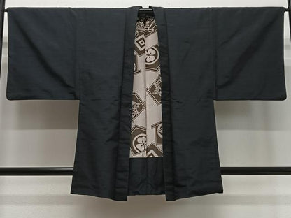 平和屋着物∞男性　羽織　紬地　人物文　紫黒色　正絹　逸品　CABD4577ua