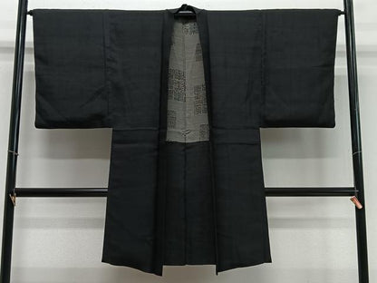 平和屋着物∞男性　長羽織　紬地　黒地　正絹　逸品　CABD4589ua