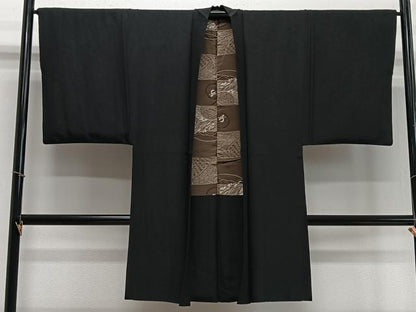 平和屋着物∞男性　長羽織　紬地　黒地　正絹　逸品　CABD4590ua