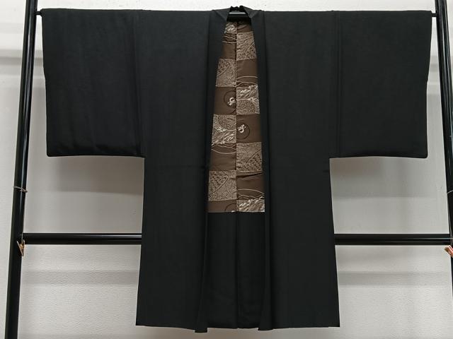 平和屋着物∞男性　長羽織　紬地　黒地　正絹　逸品　CABD4590ua