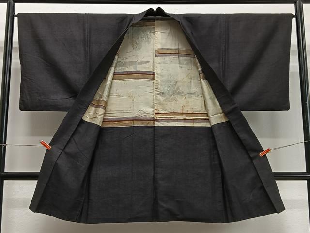 平和屋着物∞男性　長羽織　紬地　縞　黒地　正絹　逸品　CABD4606ua