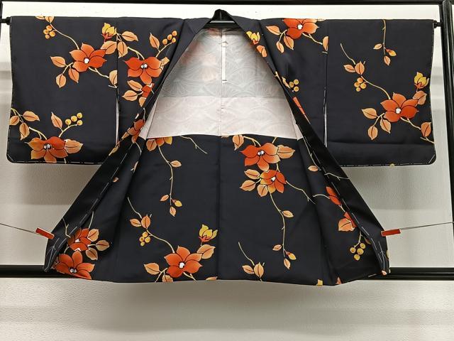 平和屋着物∞羽織　枝花文　黒地　正絹　逸品　未使用　CABD4632ua