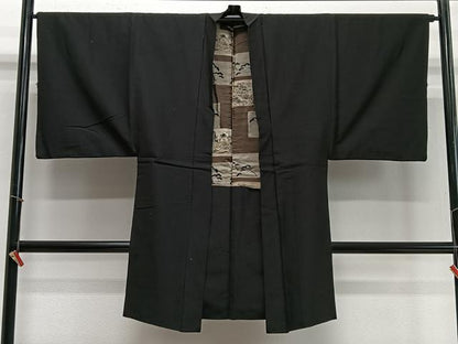 平和屋着物∞男性　長羽織　紬地　黒地　正絹　逸品　CABD4659ua