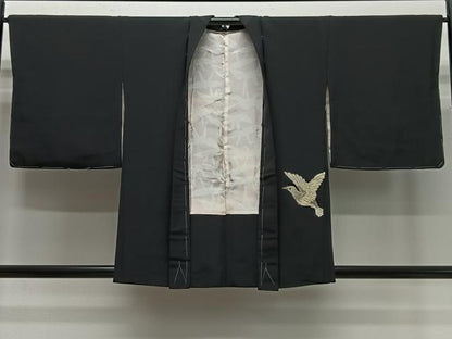 平和屋着物∞羽織　総刺繍　舞鳥文　黒地　金糸　正絹　逸品　未使用　CABD4771ua