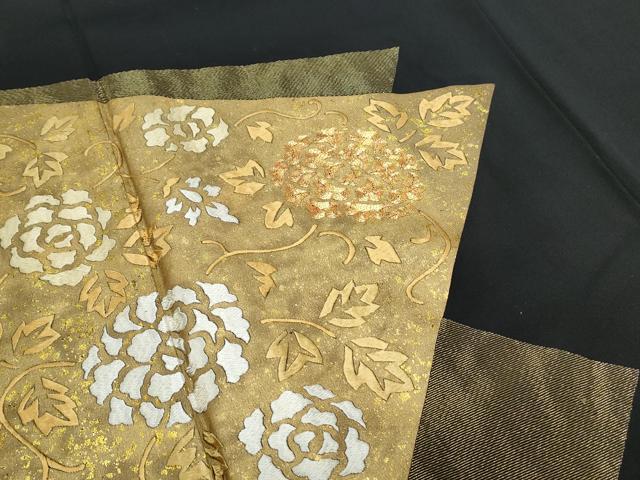 平和屋着物▼豪華黒留袖　駒刺繍　色紙重ね花文　金彩　正絹　逸品　CABD5221th