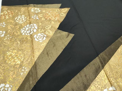 平和屋着物▼豪華黒留袖　駒刺繍　色紙重ね花文　金彩　正絹　逸品　CABD5221th