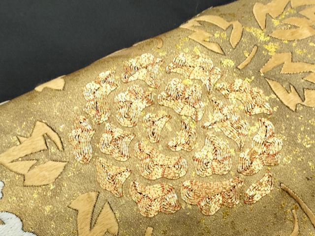 平和屋着物▼豪華黒留袖　駒刺繍　色紙重ね花文　金彩　正絹　逸品　CABD5221th