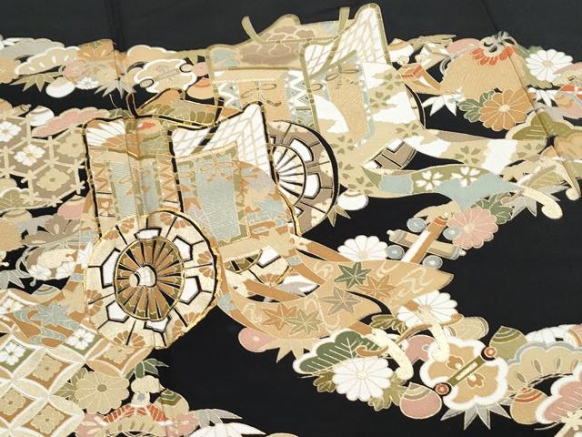 平和屋着物■豪華黒留袖　駒刺繍　御所車宝尽くし花文　金彩　正絹　逸品　CABD5408th