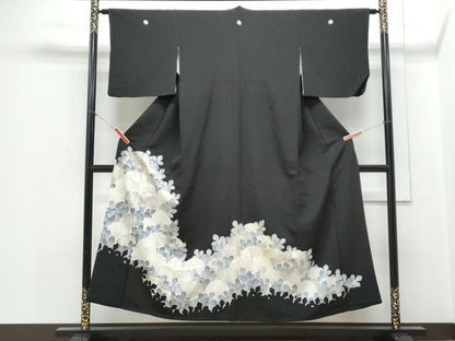 平和屋着物■豪華黒留袖　刺繍　菊青海波　銀彩　正絹　逸品　CABD5420th
