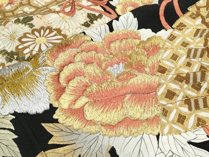 平和屋着物▼豪華黒留袖　駒刺繍　桧扇花文　金銀糸　正絹　逸品　CABD5491th
