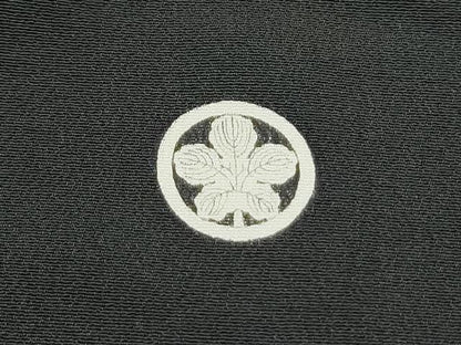 平和屋着物▼豪華黒留袖　駒刺繍　桧扇花文　金銀糸　正絹　逸品　CABD5491th
