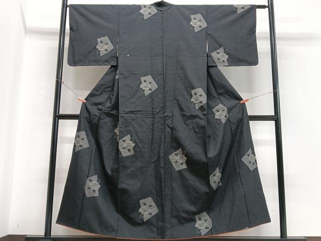 平和屋着物■上質な紬　舞椿文　黒地　正絹　逸品　CABD7080xe