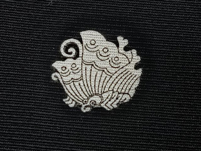 平和屋着物■豪華黒留袖　作家物　駒刺繍　扇面花文　金彩　正絹　逸品　CABD7138xe