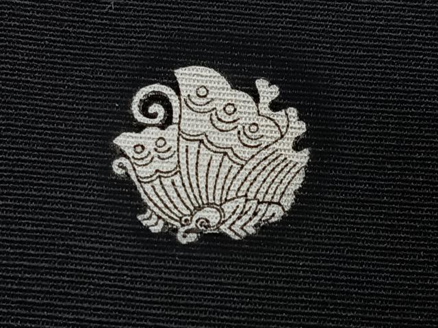 平和屋着物■豪華黒留袖　作家物　駒刺繍　扇面花文　金彩　正絹　逸品　CABD7138xe
