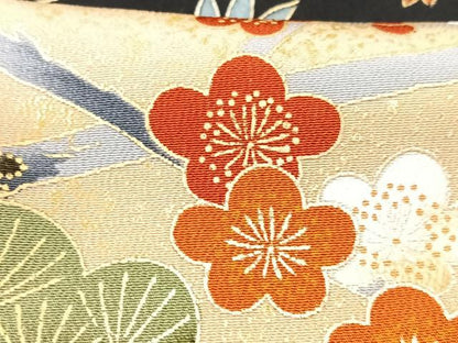 平和屋着物■豪華黒留袖　刺繍　尾長鳥梅松文　金彩　正絹　逸品　CABD7178xe