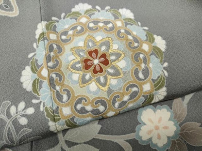 平和屋着物●豪華色留袖　駒刺繍　正倉院花文　金彩　正絹　逸品　CABD7229ut