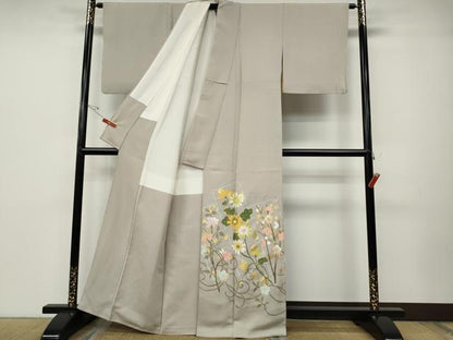 平和屋着物●京友禅作家　米沢新之助　色留袖　駒刺繍　枝花文　金彩　正絹　逸品　CABD7231ut