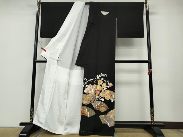 平和屋着物●豪華黒留袖　駒刺繍　地紙向かい鳥吉祥花文　金彩　正絹　逸品　CABD7254ut