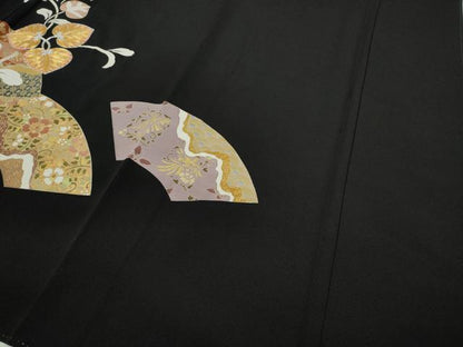平和屋着物●豪華黒留袖　駒刺繍　地紙向かい鳥吉祥花文　金彩　正絹　逸品　CABD7254ut