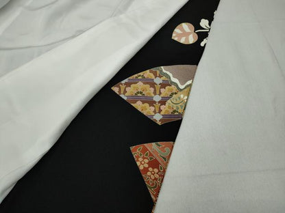 平和屋着物●豪華黒留袖　駒刺繍　地紙向かい鳥吉祥花文　金彩　正絹　逸品　CABD7254ut