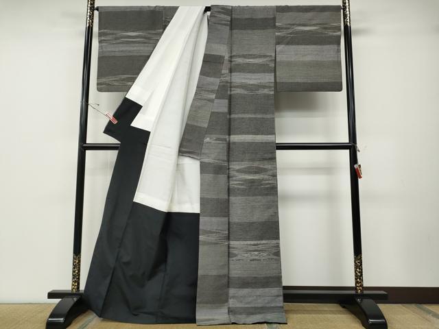 平和屋着物●本場大島紬　横段霞文　正絹　逸品　CABD7275ut
