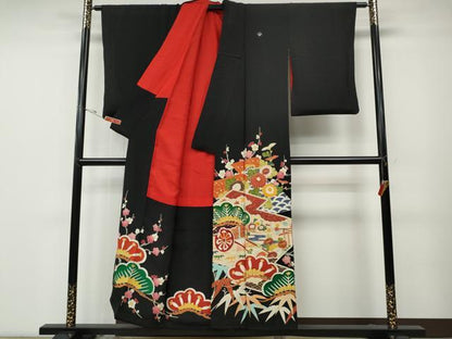 平和屋着物●アンティーク　大正ロマン　黒留袖　駒刺繍　松皮菱御所車花文　金彩　正絹　逸品　CABD7276ut