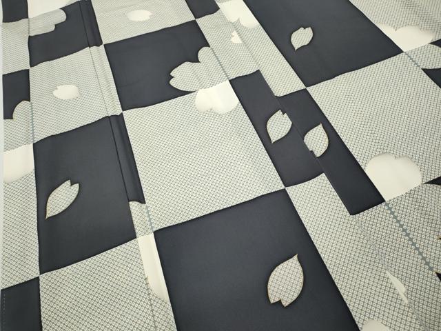 平和屋着物●上質な小紋　鹿の子格子舞桜文　金彩　正絹　逸品　CABD7281ut