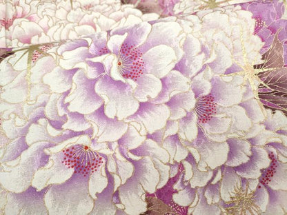 平和屋着物●豪華振袖　刺繍　舞花文　暈し染め　黒地　金彩　正絹　逸品　CABD7295ut