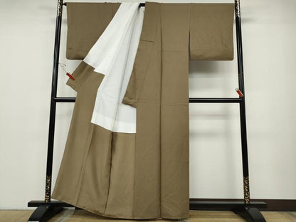 平和屋着物●上質な色無地　霞地紋　柴染色　正絹　逸品　CABD7359ut