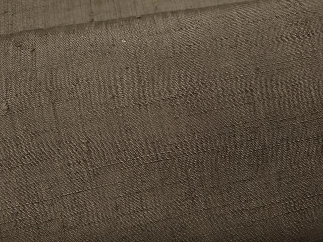 平和屋着物●男性　紬　羽織セット　着物：銀煤竹色　羽織：胡桃染色　キングサイズ　正絹　逸品　CABD7447ut