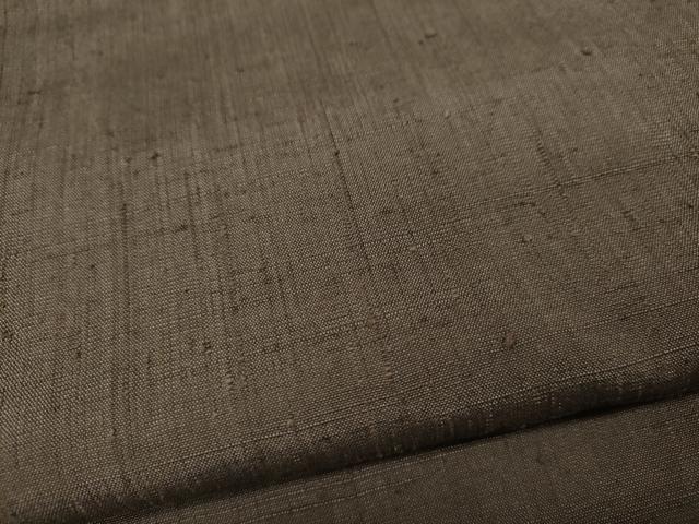 平和屋着物●男性　紬　羽織セット　着物：銀煤竹色　羽織：胡桃染色　キングサイズ　正絹　逸品　CABD7447ut