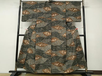 平和屋着物●伝統工芸士　七代目　吉澤与市　紬　絞り　草花尽くし　正絹　逸品　CABD7516ut