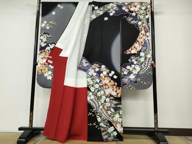 平和屋着物●豪華振袖　雲重ね熨斗舞花文　暈し染め　黒地　金彩　やまと誂製　正絹　逸品　CABD7554ut