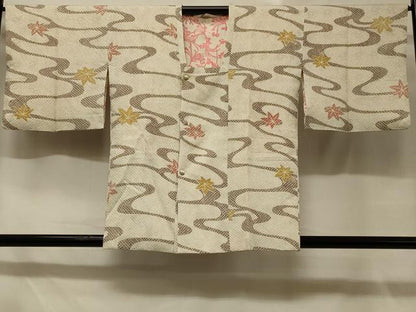 平和屋着物＃道行コート 総絞り 流水楓文 正絹 逸品 CABD7612in