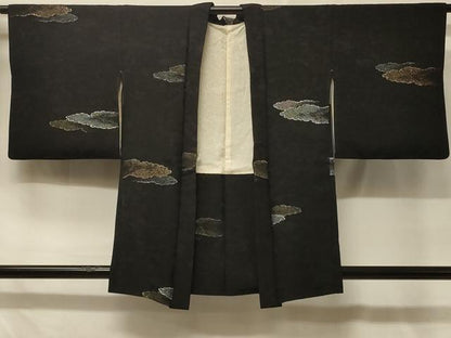 平和屋着物＃羽織　寿光織　雲取り文　黒地　金銀糸　正絹　逸品　CABD7704in