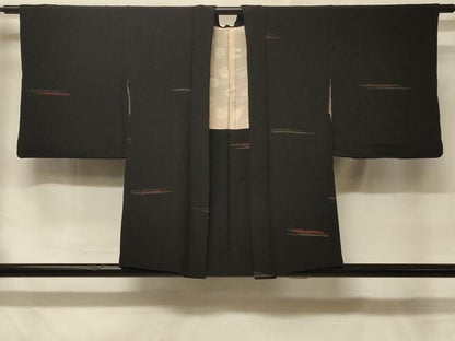 平和屋着物＃羽織 寿光織 雲取り風景花文 黒地 金銀糸 正絹 逸品 CABD7771