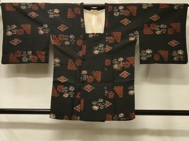 平和屋着物＃道行コート　ろうけつ染め　流水花菱文　黒地　正絹　逸品　CABD7807in