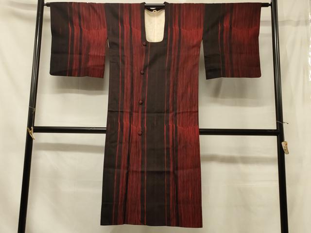 平和屋着物＃道行コート 雨コート 単衣 霞文 黒地 ロング丈 正絹 逸品 CABD7887in