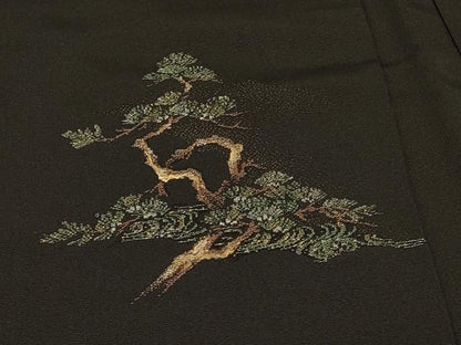 平和屋着物＃羽織 寿光織 流水枝松文 黒地 金銀糸 正絹 逸品 CABD7895in