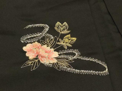 平和屋着物＃羽織 総刺繍 舞花文 黒地 金糸 正絹 逸品 CABD7897in