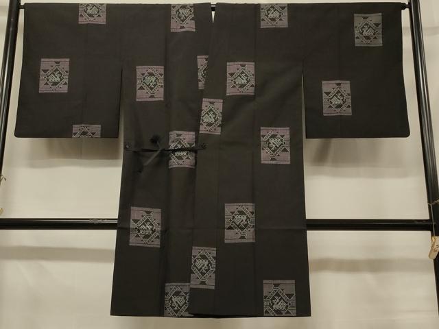 平和屋着物＃本場大島紬　道中着　9マルキ　有栖川文様　黒地　ロング丈　正絹　逸品　CABD7926in