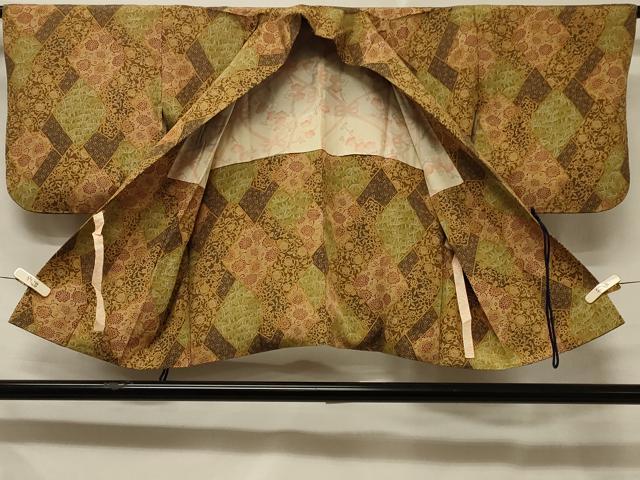 平和屋着物＃道中着　色紙重ね花文　正絹　逸品　CABD7931in